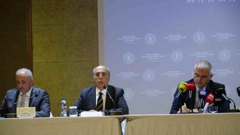 Kültür ve Turizm Bakanı Ersoy, Marmaris’te turizmciler ile bir araya geldi