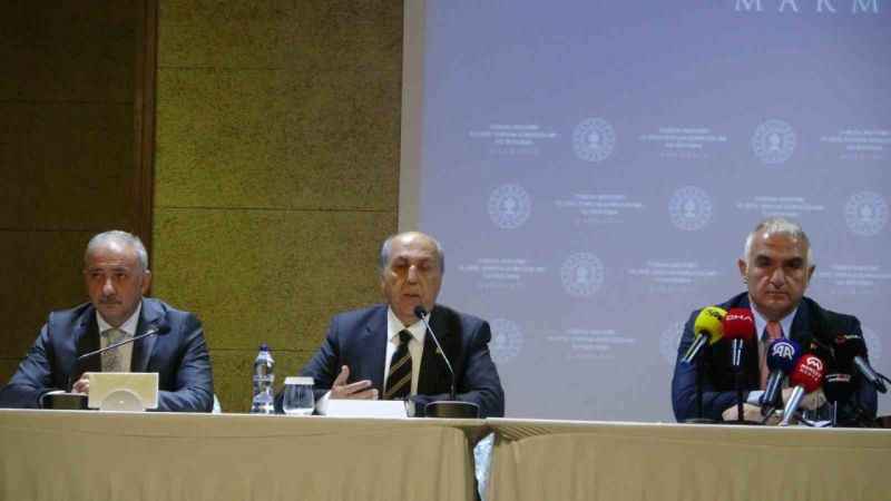 Kültür ve Turizm Bakanı Ersoy, Marmaris’te turizmciler ile bir araya geldi