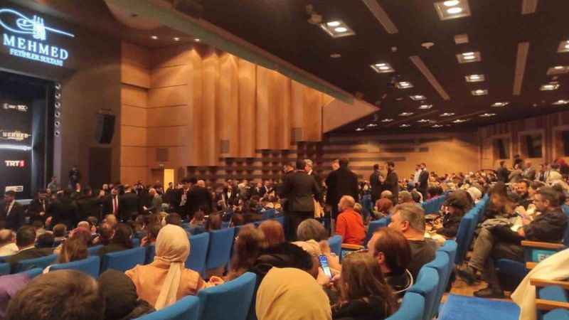 TRT’nin yeni dizisi ’Mehmed: Fetihler Sultanı’nın galası yapıldı