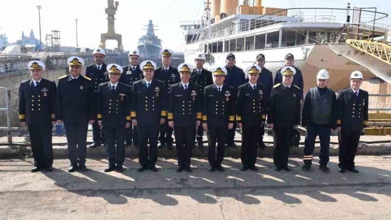 Deniz Kuvvetleri Komutanı Oramiral Tatlıoğlu uçak gemisi konsept tasarımıyla ilgili incelemelerde bulundu