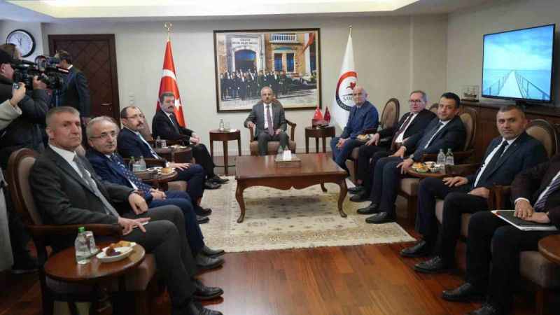 Bakan Uraloğlu: Ankara-Samsun arası 2 saat 45 dakika olacak Bakan Uraloğlu: Ankara-Samsun arası 2 saat 45 dakika olacak