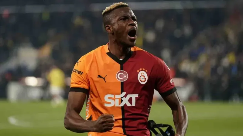 Victor Osimhen, İstanbul’a geldi