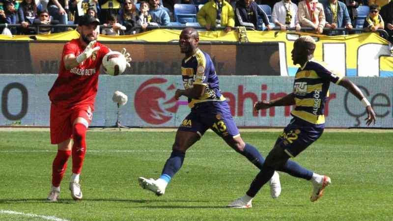 Trendyol Süper Lig: MKE Ankaragücü: 1 - İstanbulspor: 1  