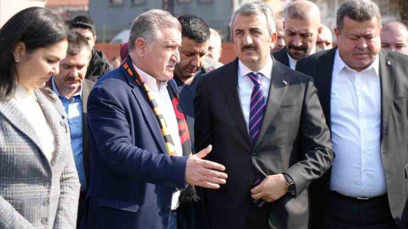 Bakan Bak: “Kırkpınar ile ilgili projelerimiz hazır”