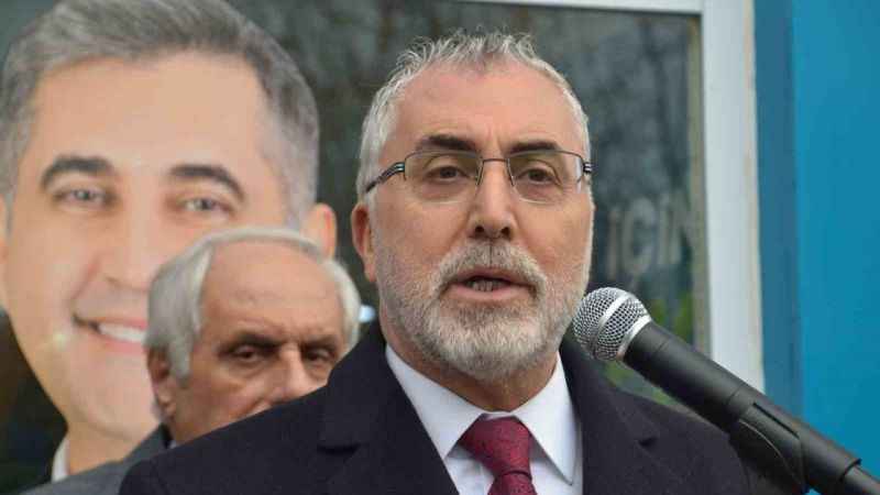 Çalışma ve Sosyal Güvenlik Bakanı Işıkhan: "Önümüzde bir demokrasi sınavı var"