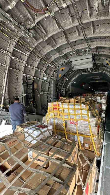 Gazzeliler için sağlık malzemesi taşıyan TSK’ya ait A400M tipi uçak Ürdün’e ulaştı