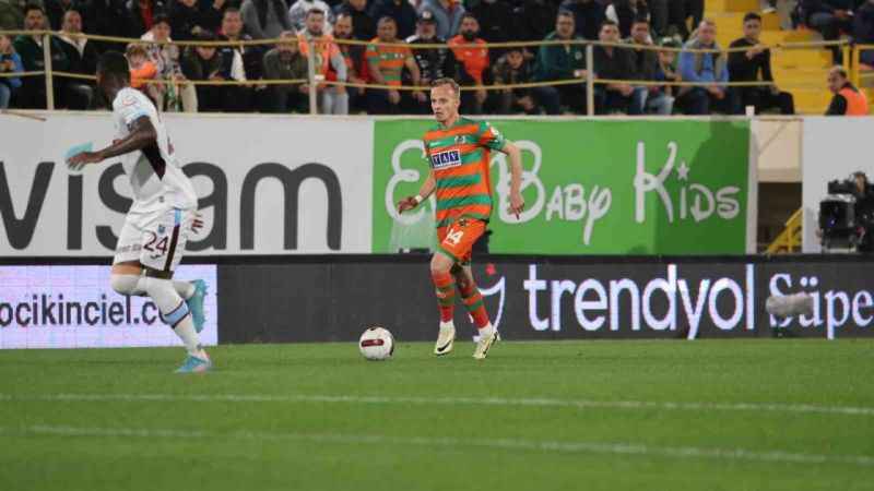 Trendyol Süper Lig: Alanyaspor: 3 - Trabzonspor: 1