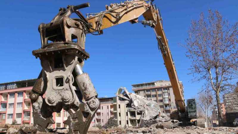 Bu maaşı duyan makas operatörlüğü için sıraya girecek: Aylık 300 bin lira