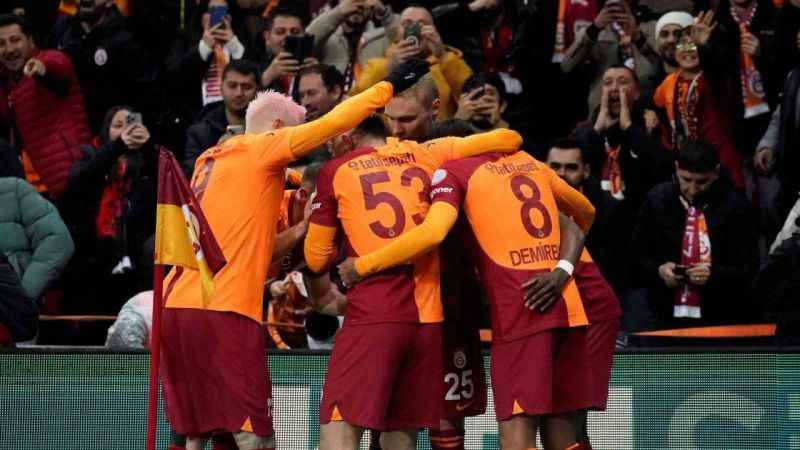 Trendyol Süper Lig: Galatasaray: 6 - Çaykur Rizespor: 2