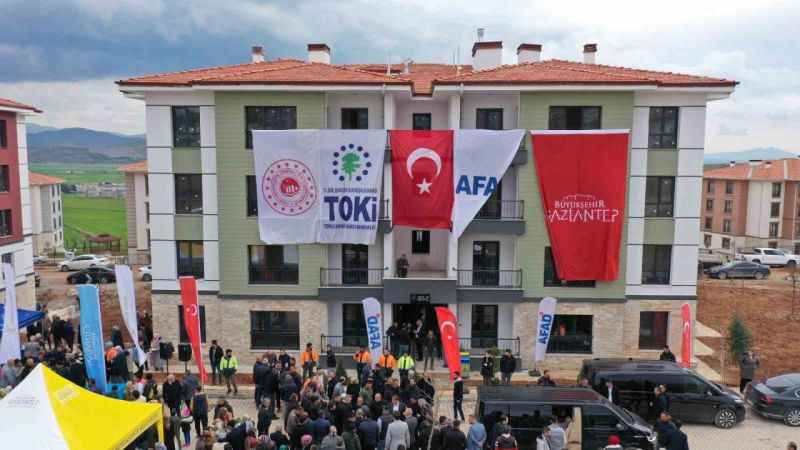 Nurdağı’nda tamamlanan konutlar sahiplerine teslim ediliyor