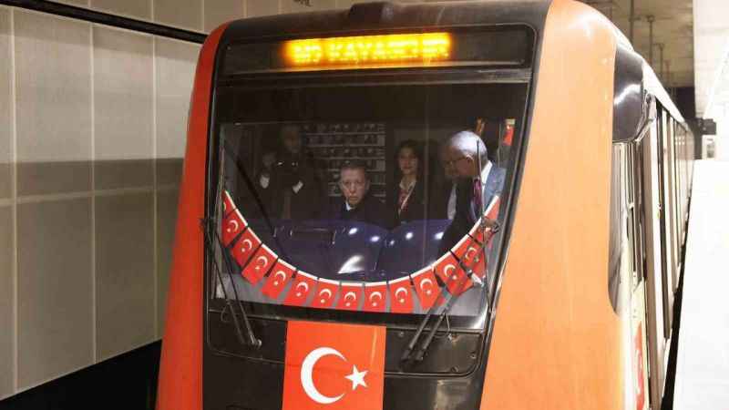 Cumhurbaşkanı Erdoğan İstanbul’da yeni metro hattının test sürüşünü yaptı