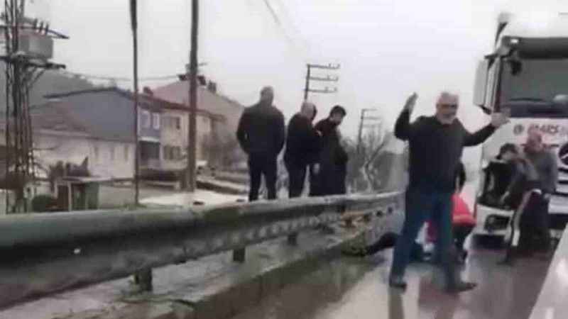 Tırın çarptığı 32 yaşındaki mekatronik mühendisi Konur Çakır hayatını kaybetti