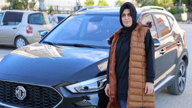 MG marka sıfır otomobil ayıplı çıktı, satın alan kadın mağdur oldu