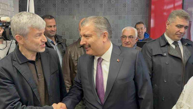 Sağlık Bakanı Koca: “Randevu alıp gelmeyenlerin sayısı 23 milyon kişi”