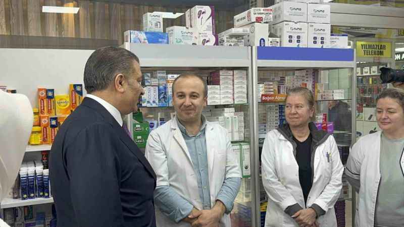 Sağlık Bakanı Koca: “Randevu alıp gelmeyenlerin sayısı 23 milyon kişi”