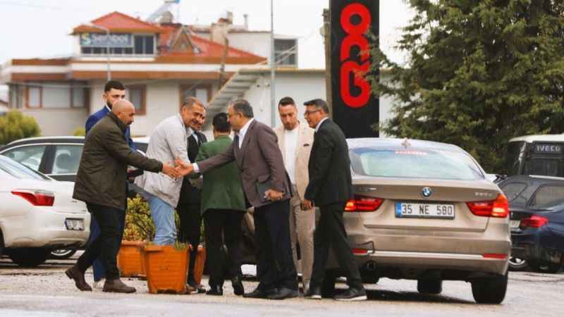 CHP’li Tanrıkulu, Denizli’de kapatılan HADEP yöneticileriyle görüştü