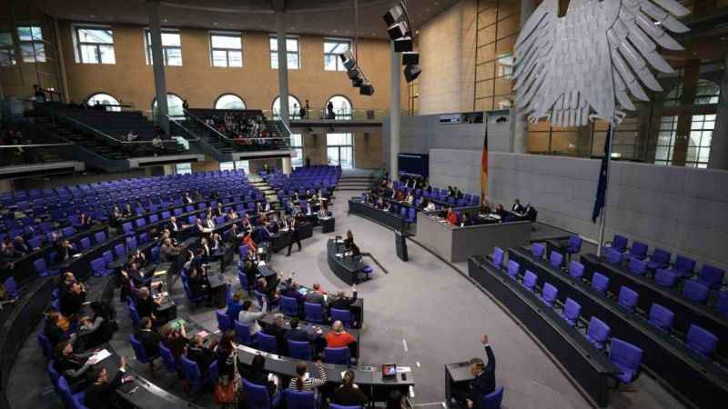 Alman Meclisi, Ukrayna’ya Taurus füzesi sevkiyatını reddetti