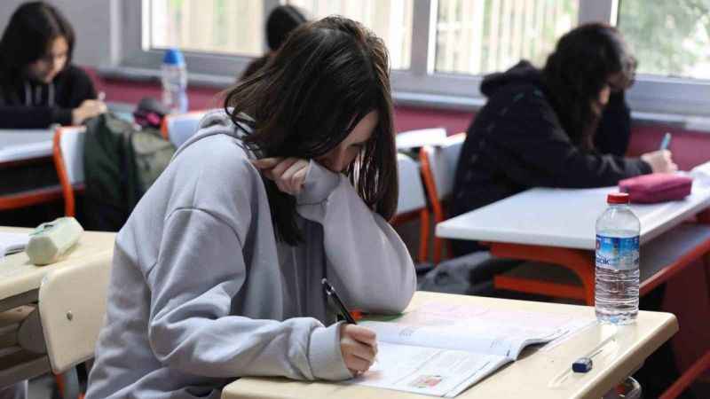 Uzmanlardan öğrencilere "Ramazan ayında uyku düzeni" uyarısı