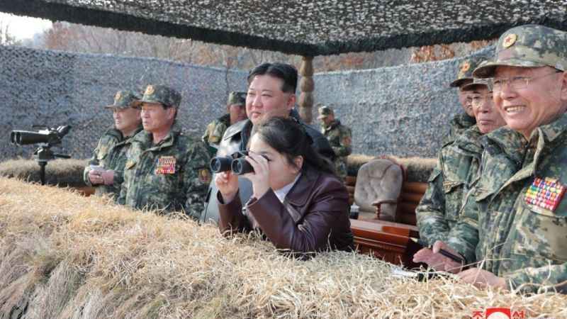 Kuzey Kore’den hava indirme tatbikatı