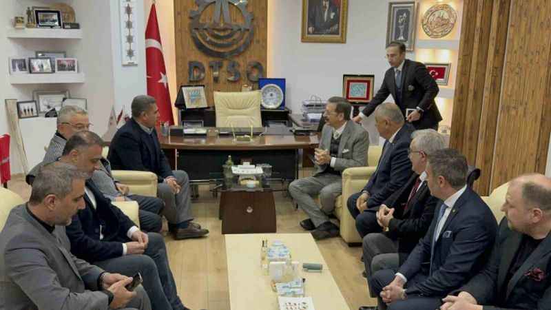 TOBB Başkanı Rifat Hisarcıklıoğlu: “Yol doğru, ekonomik program doğru” TOBB Başkanı Rifat Hisarcıklıoğlu: “Yol doğru, ekonomik program doğru”