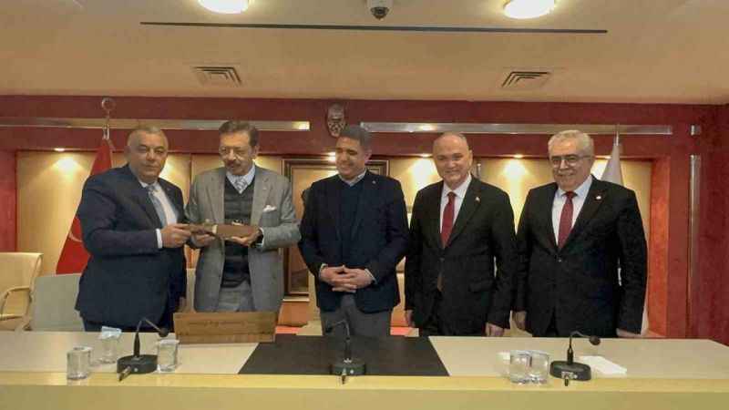 TOBB Başkanı Rifat Hisarcıklıoğlu: “Yol doğru, ekonomik program doğru” TOBB Başkanı Rifat Hisarcıklıoğlu: “Yol doğru, ekonomik program doğru”