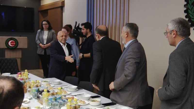 HAK-İŞ Genel Başkanı Arslan: “Enflasyondaki yükseliş devam ederse asgari ücret tartışmaları hızlanacak"