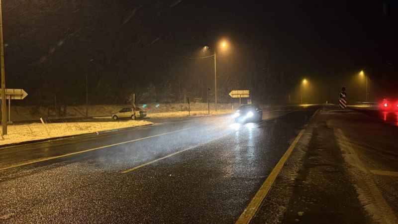 Bolu Dağı geçişinde hafif kar yağışı etkili oluyor