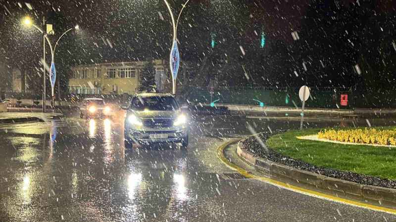 Mart ayında Bolu’da lapa lapa kar yağdı