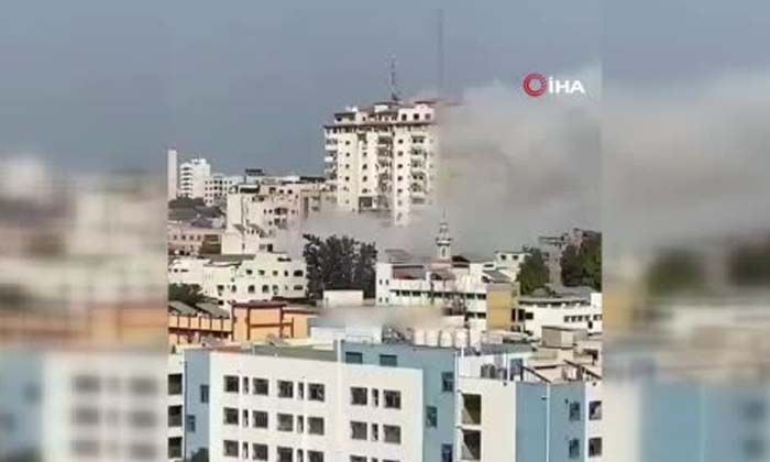 İsrail, Gazze’ye bomba yağdırdı