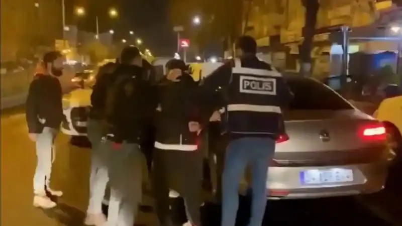 ‘Sazan sarmalı’ yöntemiyle dolandırıcılık yapan çete çökertildi: 20 tutuklama