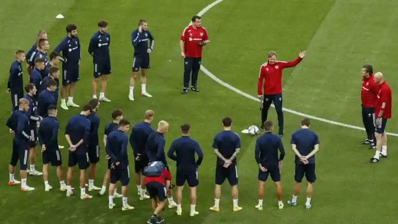 Rusya - Paraguay maçı terör saldırısı nedeniyle iptal edildi