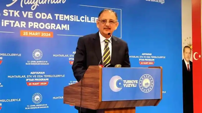 Bakan Özhaseki: “Bin şantiyede 110 bin kişilik orduyla çalışıyoruz”
