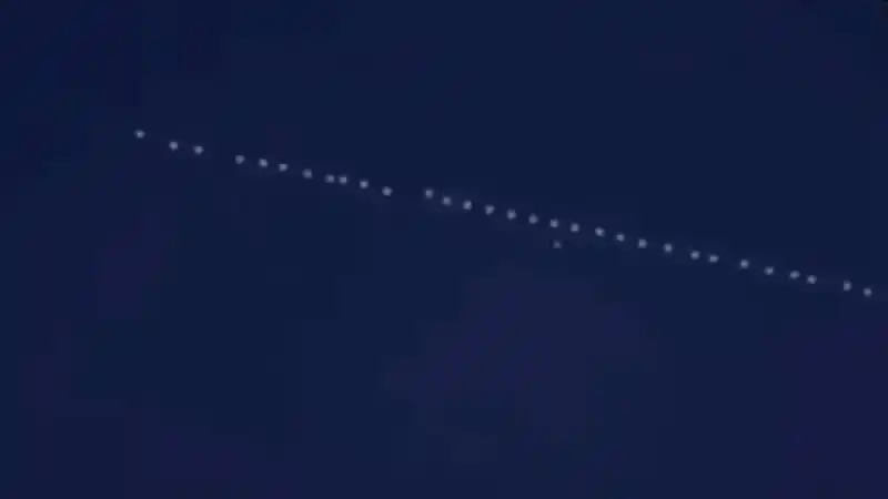 Elon Musk’ın Starlink uyduları Erciş semalarında görüldü