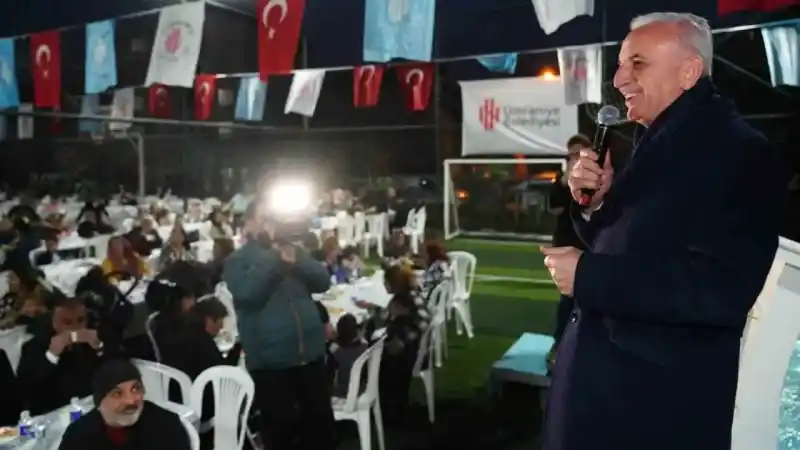 Ümraniye Belediye Başkanı Yıldırım, Roman vatandaşlar ile iftar yemeğinde buluştu