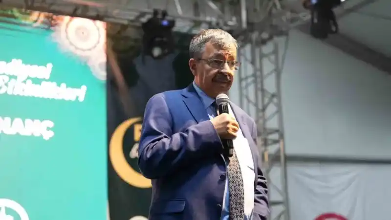 Yazar Hayati İnanç Düzcelilerle buluştu