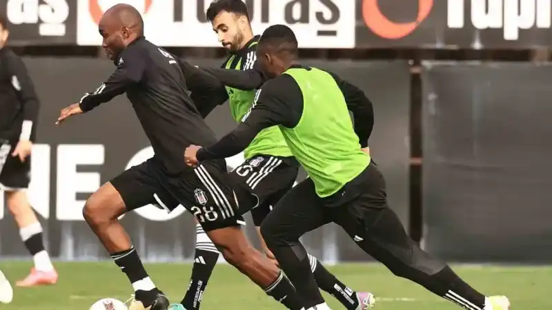 Beşiktaş’ta Oxlade-Chamberlain bireysel çalışmalara başladı