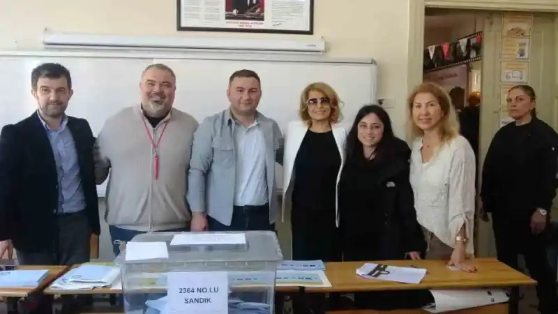 Eski Başbakan Tansu Çiller oyunu kullandı