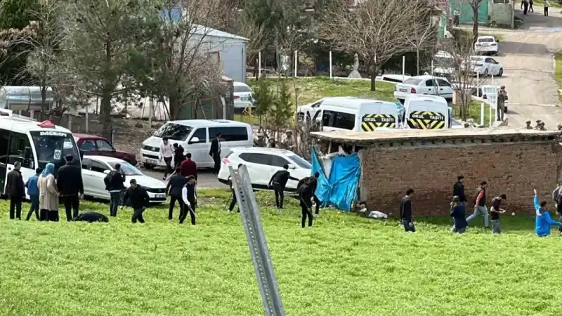 Diyarbakır’da muhtarlık kavgası: 1 ölü, 11 yaralı