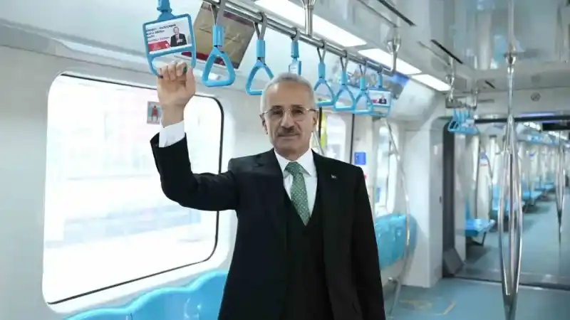 Bakan Uraloğlu: “Bosna Bulvarı-Bahçelievler-Kazım Karabekir Raylı Sistem Hattı’nı biz yapacağız”