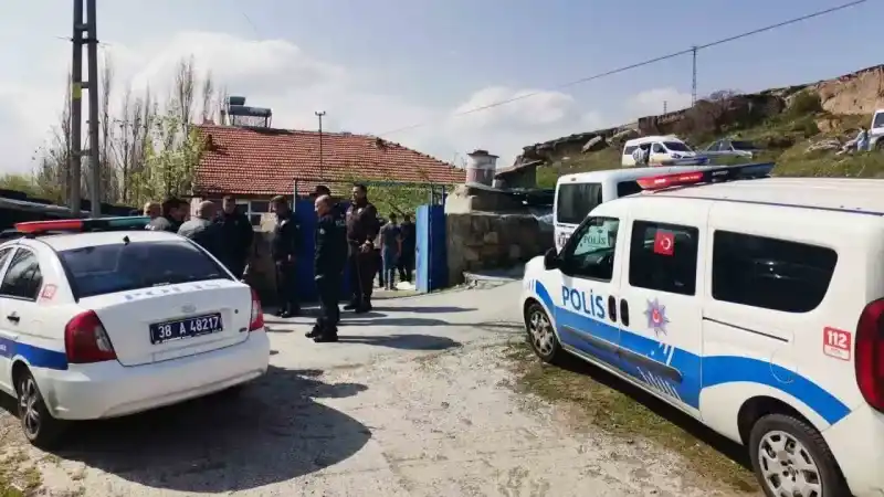 Kayseri’de 2 genç evde ölü bulundu