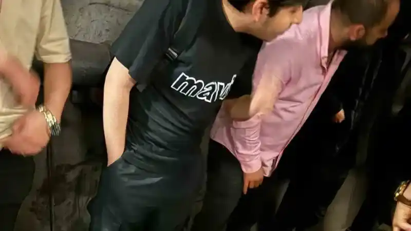 İstanbul’da metro arızalandı yolcular tünelde yürüdü