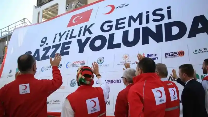 9. "İyilik Gemisi" Gazze’ye uğurlandı