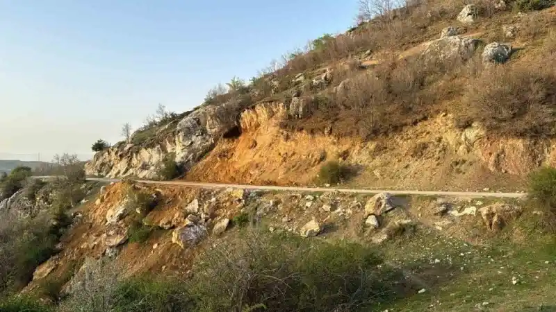 Tokat’ta korkutucu depremin izleri gün ağarınca ortaya çıktı