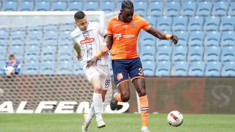 Başakşehir, Çaykur Rizespor'u puansız gönderdi: 2-0