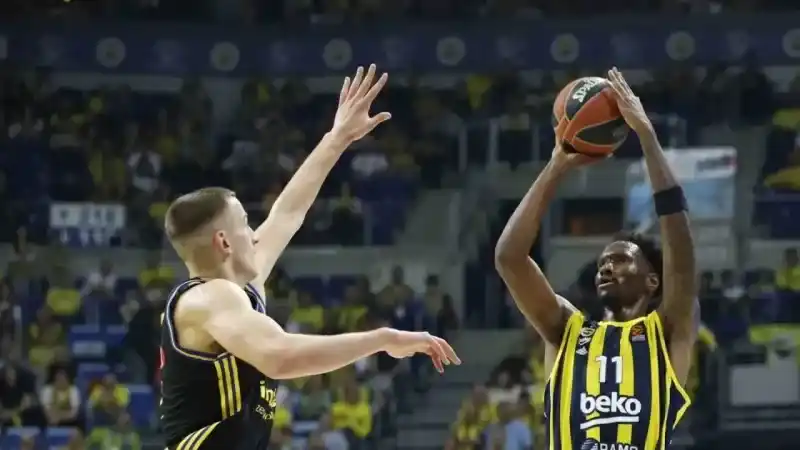 EuroLeague’de dörtlü finale kalmak için sahaya çıkıyor