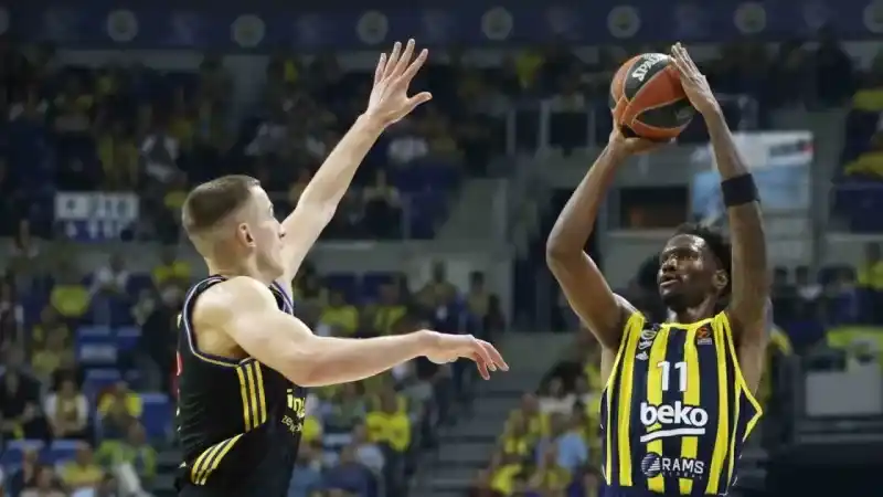 EuroLeague’de dörtlü finale kalmak için sahaya çıkıyor