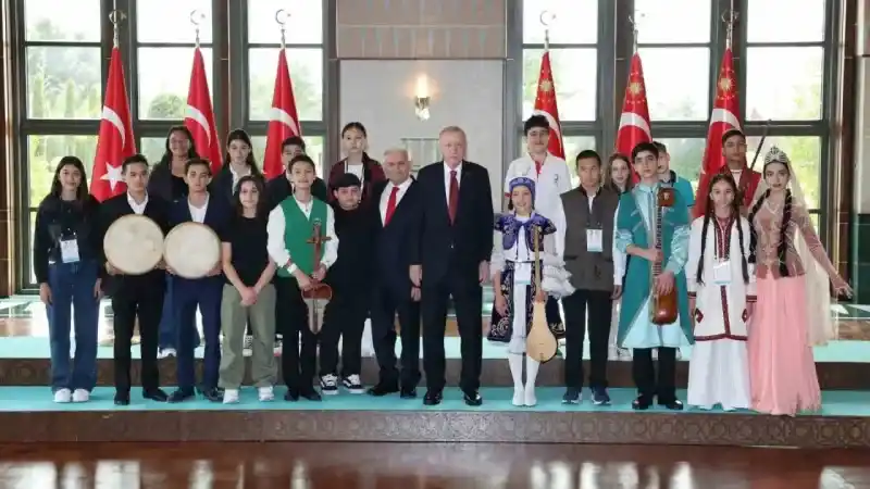 Cumhurbaşkanı Erdoğan, çocukları kabul etti
