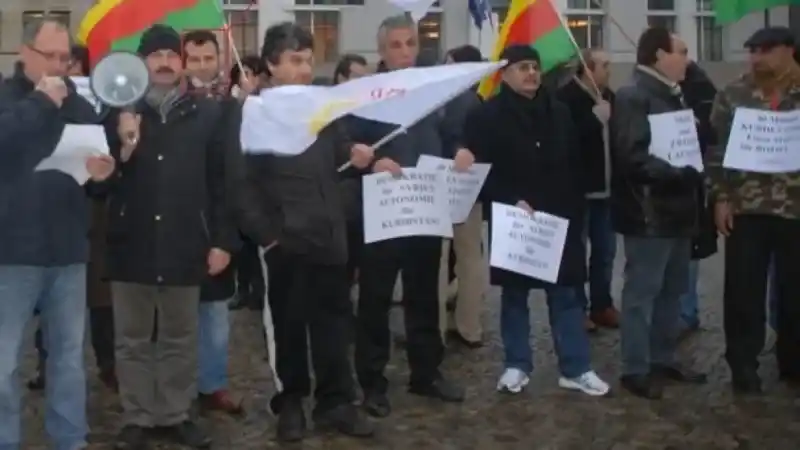 PKK/KCK’nın Almanya yapılanması sözde sorumlularından Saim Çakmak İstanbul’da yakalandı