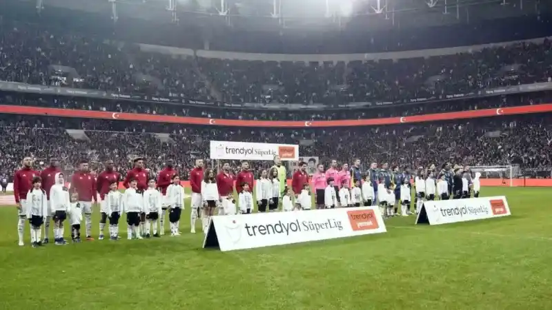 Fenerbahçe ile Beşiktaş arasında 11 milyar 915 milyon TL’lik derbi!