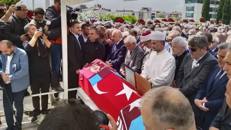 Mehmet Ali Yılmaz son yolculuğuna uğurlandı Mehmet Ali Yılmaz son yolculuğuna uğurlandı